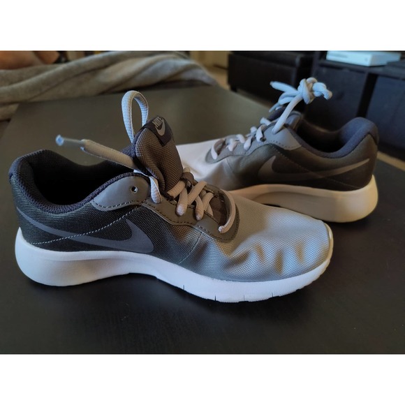 NIKE AV8808 001 Tanjun Print (GS) 5Y - Picture 6 of 9